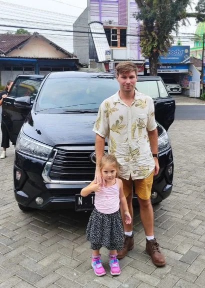 Layanan sewa mobil malang untuk wisatawan mancanegara