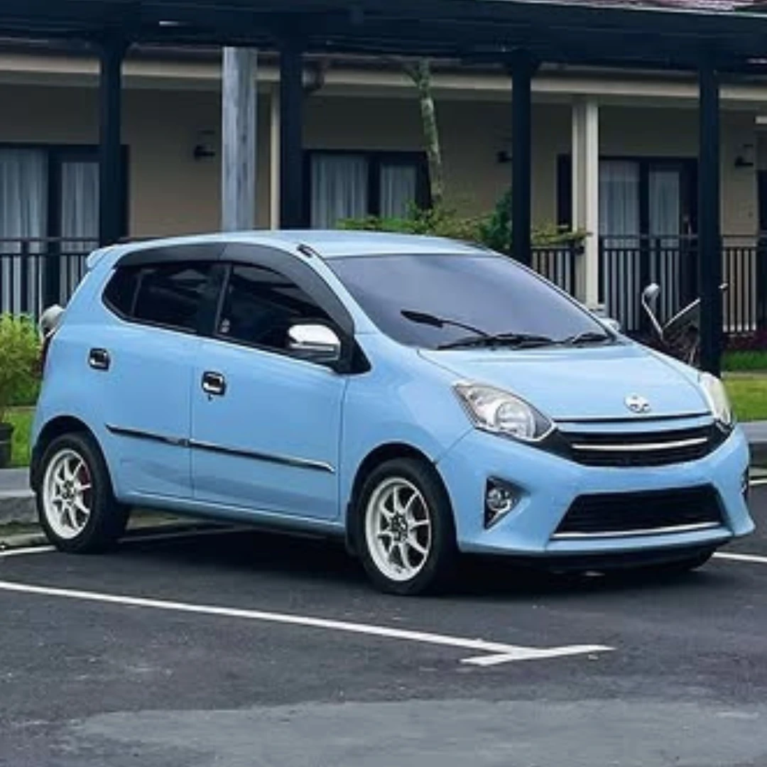Sewa Mobil Ayla Malang 03
