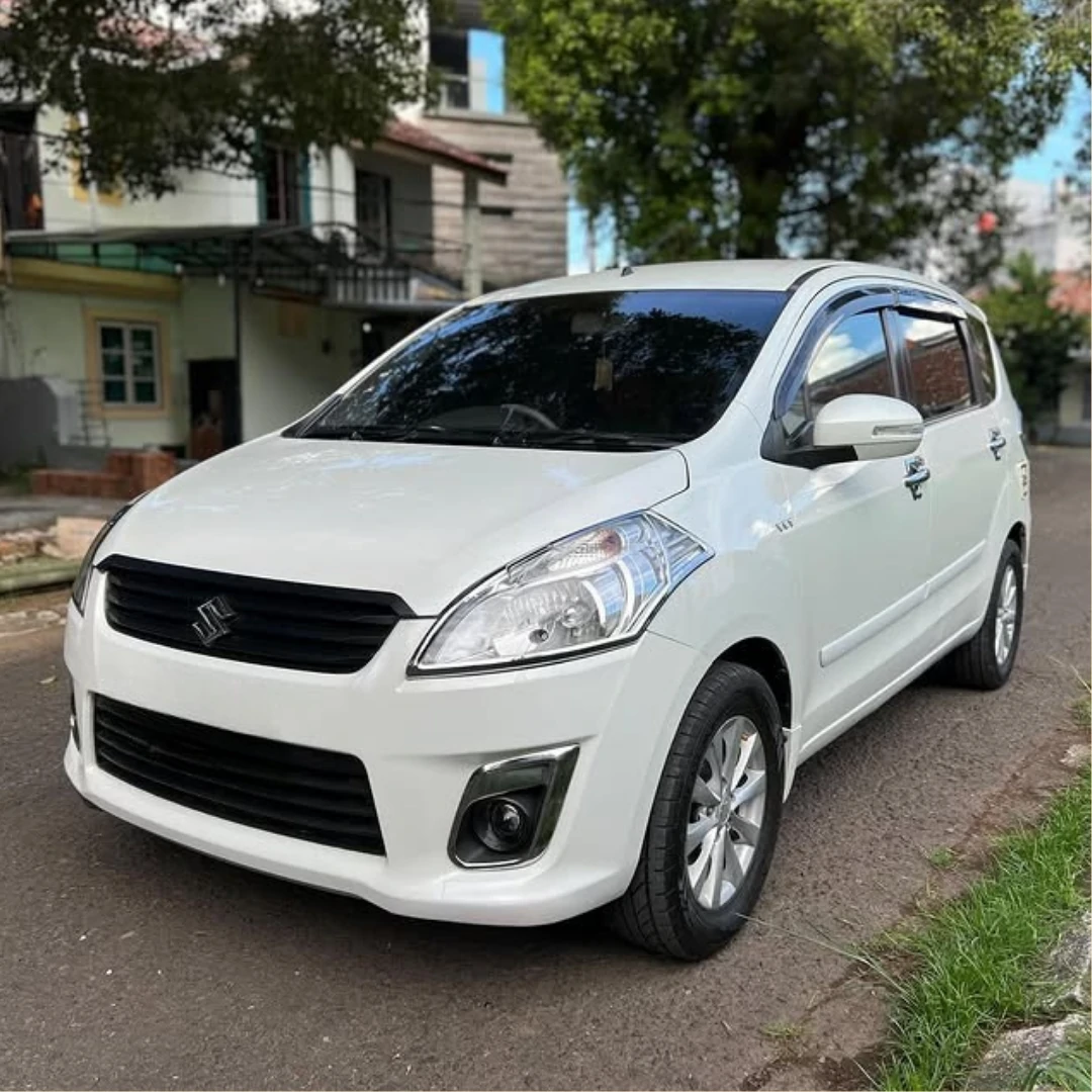 Sewa Mobil Ertiga Malang 03