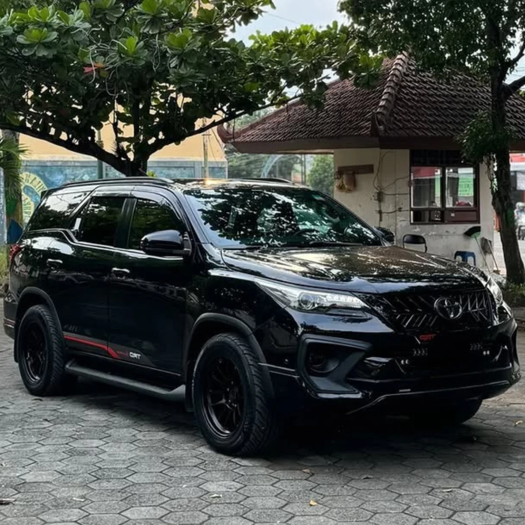 Sewa Fortuner VRZ Malang 01
