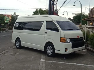 Sewa Mobil Hiace Commuter Malang 03