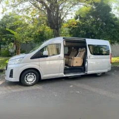 Sewa Hiace Luxury Malang by KelilingMalang 1