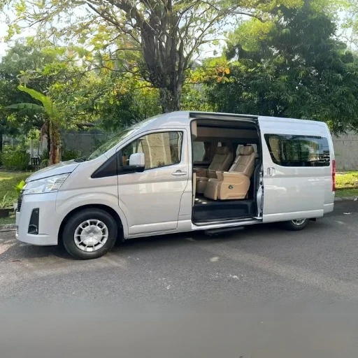 Sewa Hiace Luxury Malang by KelilingMalang 1