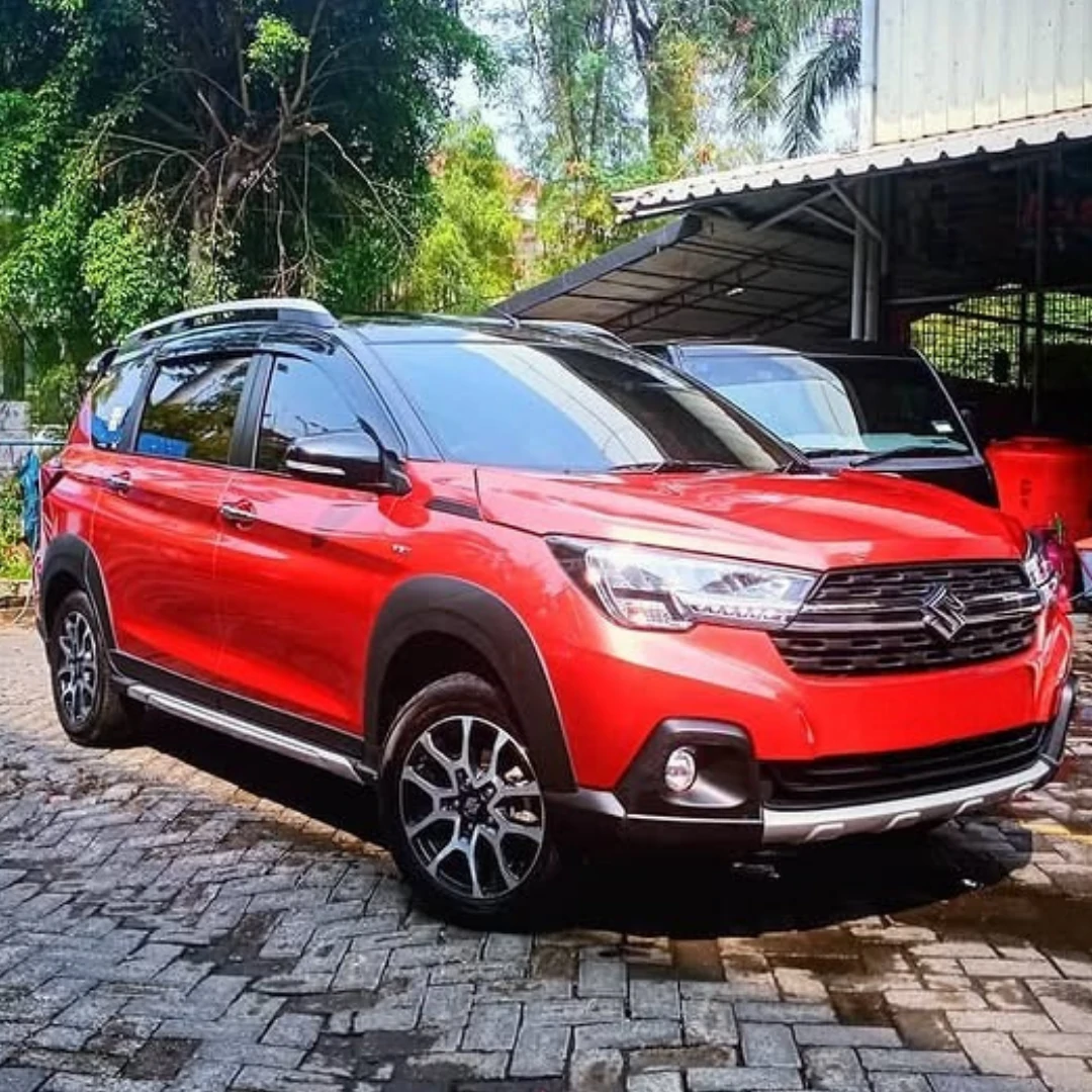 Sewa Suzuki XL7 Malang 03